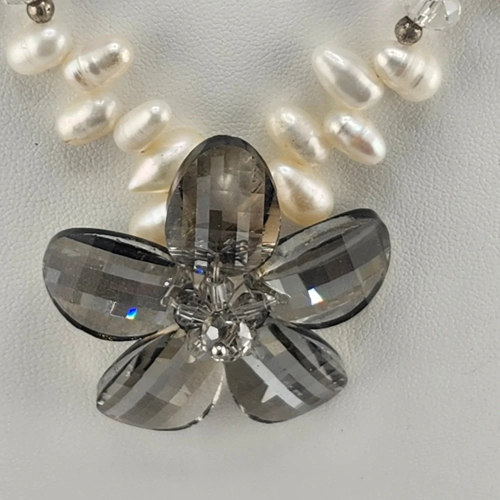 Freshwater Pearl Necklace Gray Flower Crystal‎ Stone Beaded Jewelry